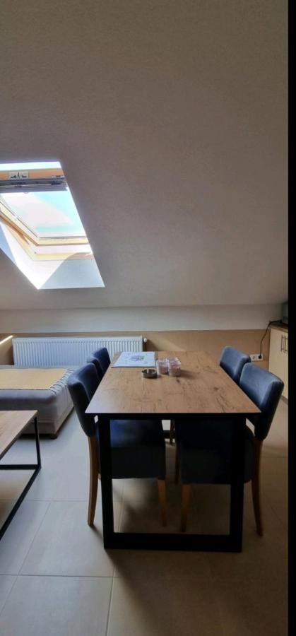 Apartman Avram Kotor Varos エクステリア 写真