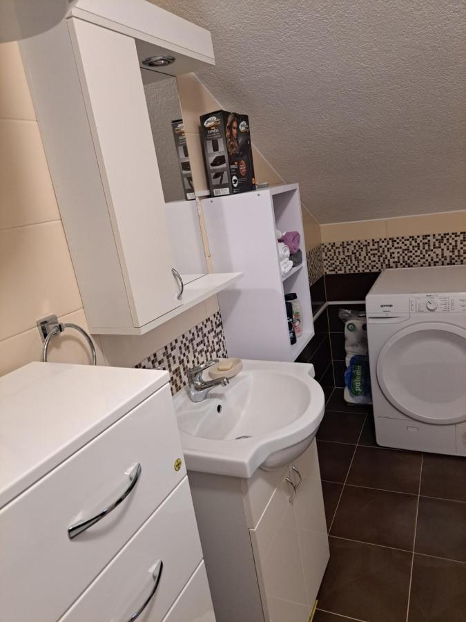 Apartman Avram Kotor Varos エクステリア 写真