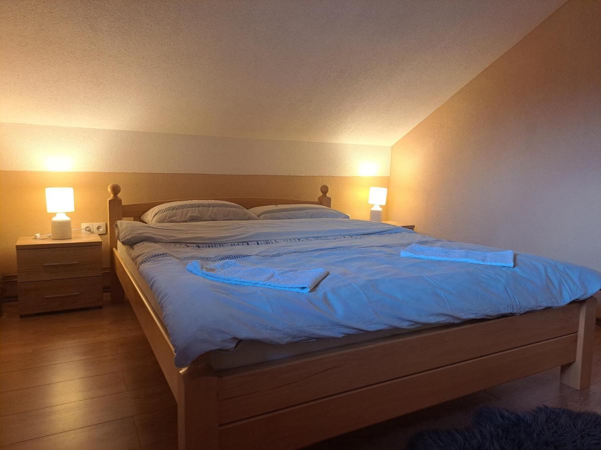 Apartman Avram Kotor Varos エクステリア 写真